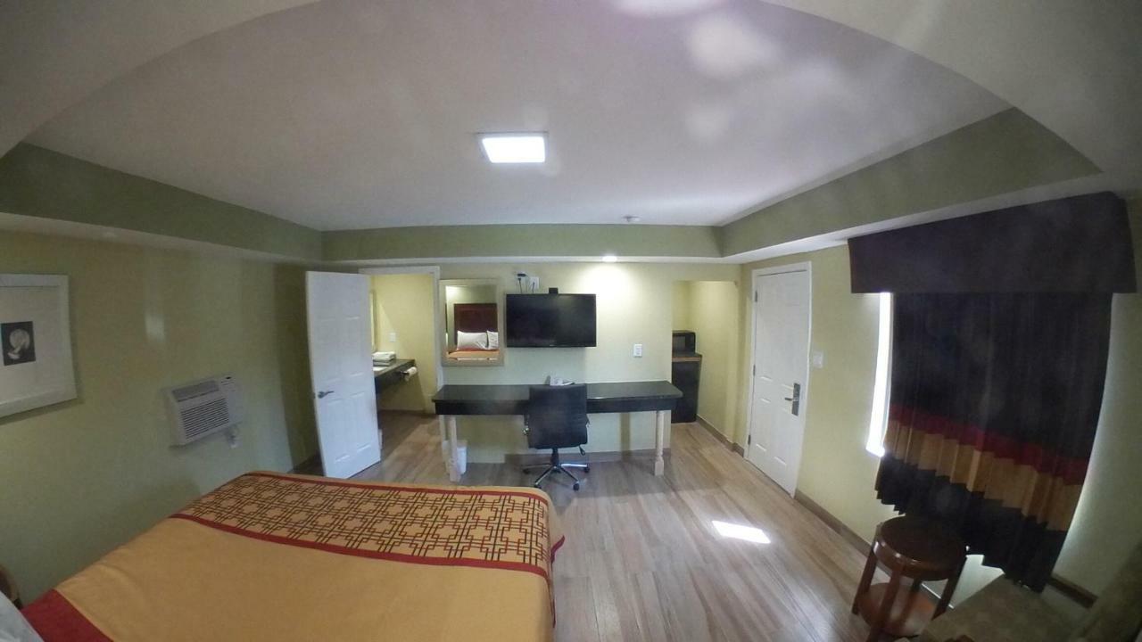 Travel Inn Of ริเวียราบีช ภายนอก รูปภาพ